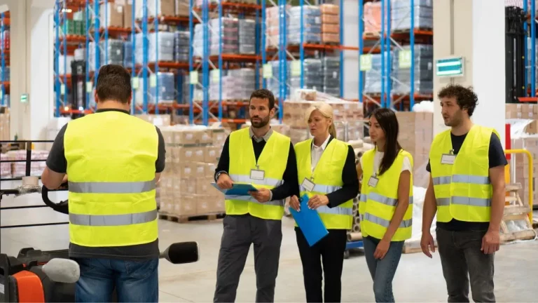 Streamlining Warehouse Workforce with Employee Management Systems